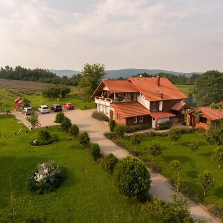 Lavanda Farm Apartmani Rakovica Eksteriør billede