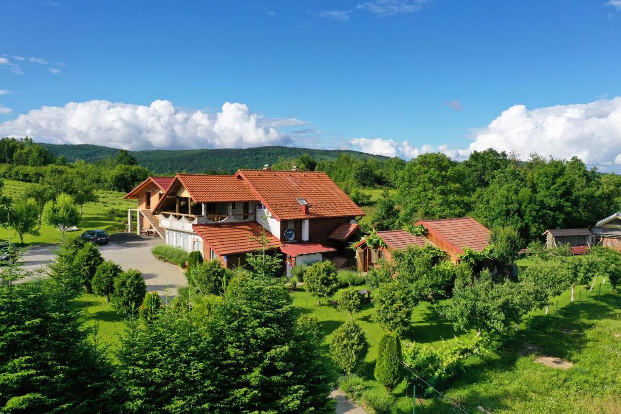 Lavanda Farm Apartmani Rakovica Eksteriør billede