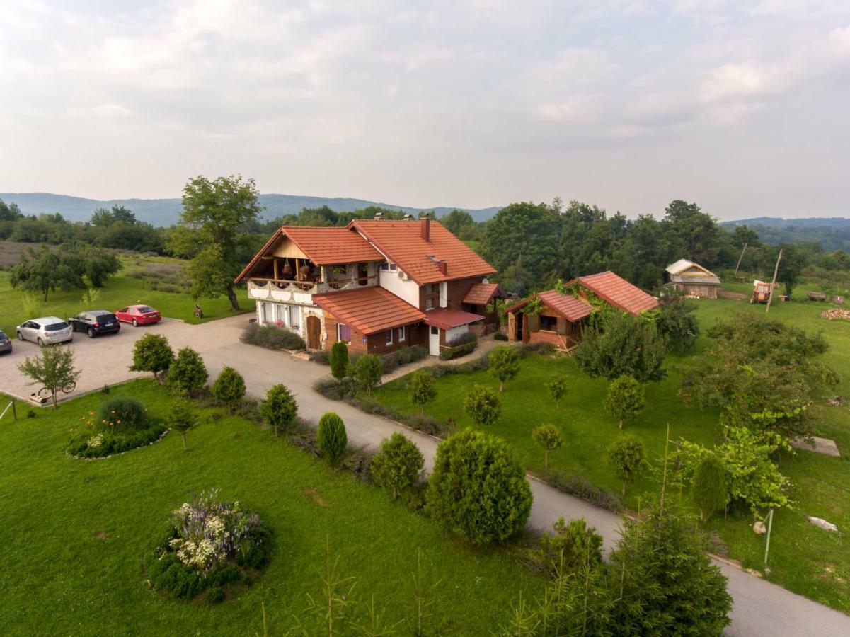 Lavanda Farm Apartmani Rakovica Eksteriør billede