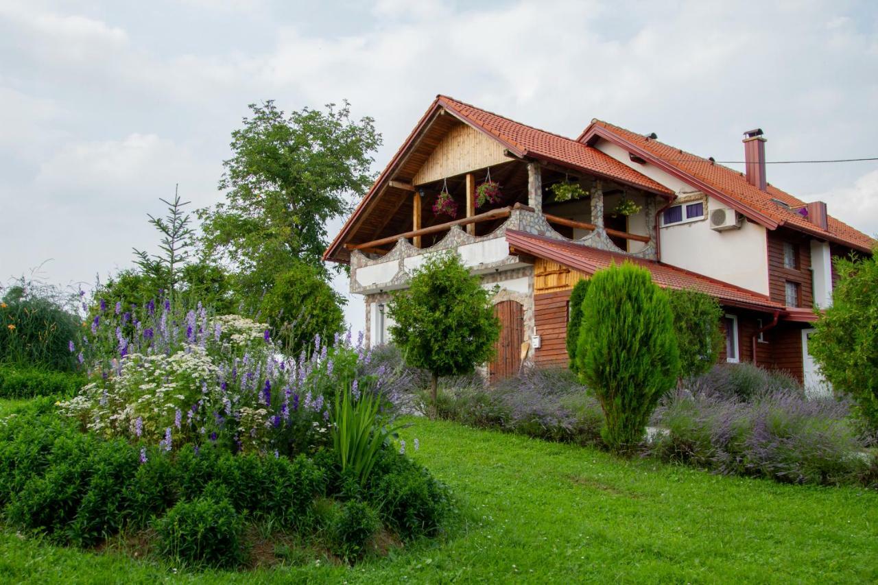 Lavanda Farm Apartmani Rakovica Eksteriør billede